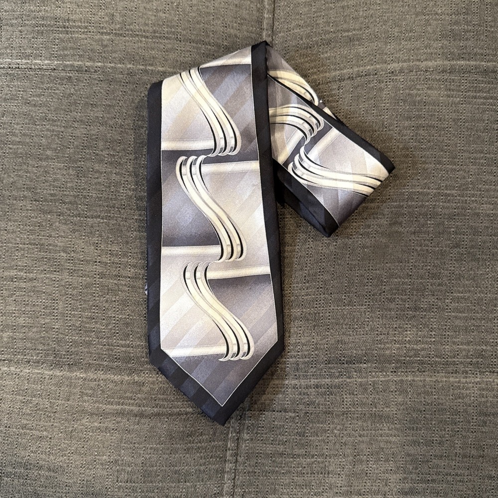 Salvatore Pellegrino Tie 100% Silk Hand Made Silver & Black Geometric Design‎